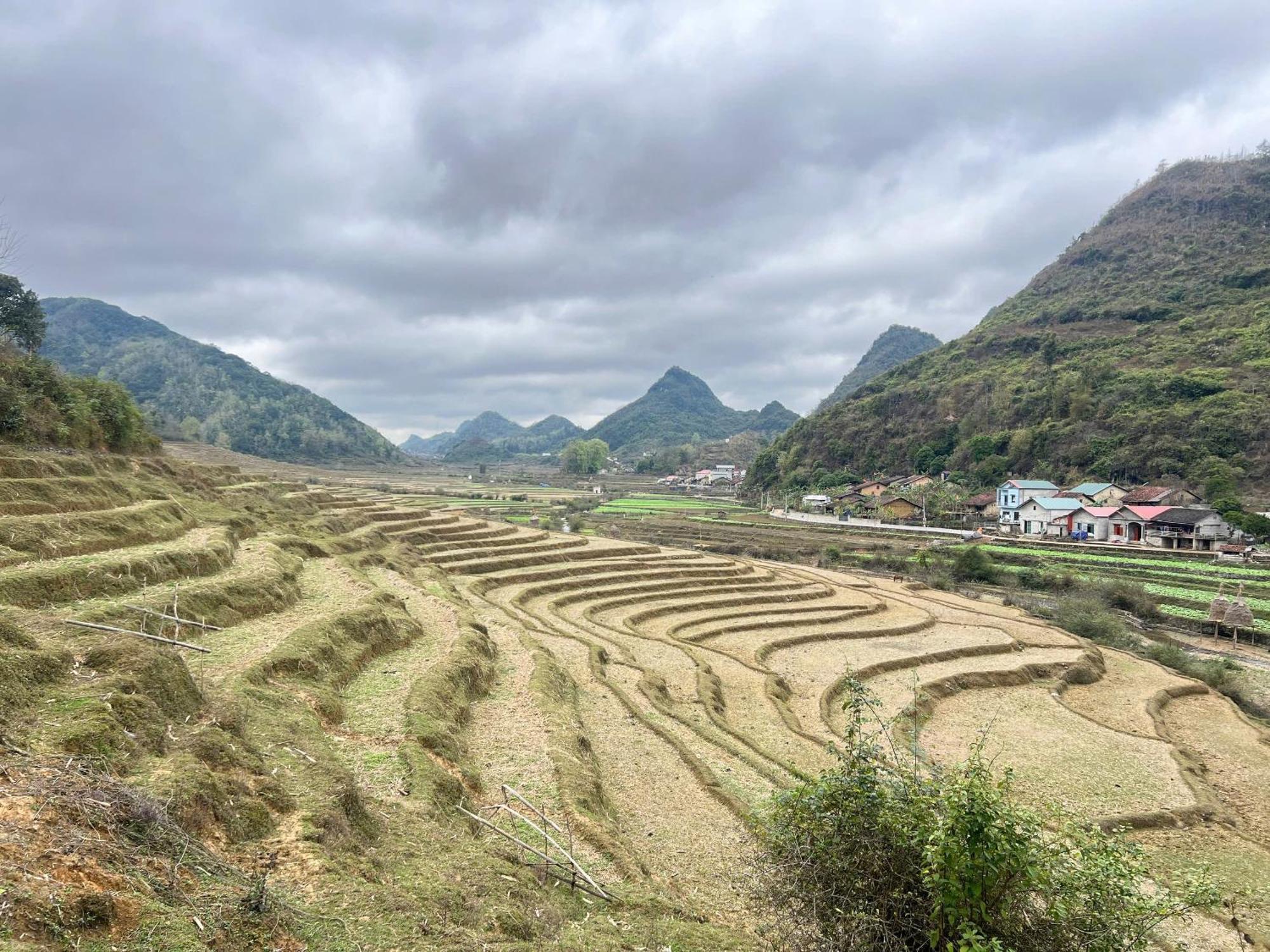 Lan Rung Homestay Lung Nieo ภายนอก รูปภาพ